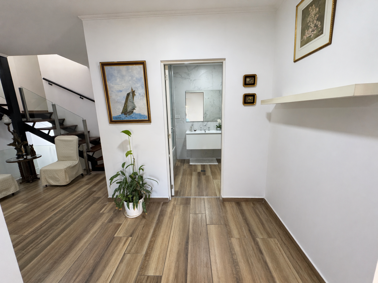 Casa apta credito de 3 dormitorios con terraza y quincho - Zona Plaza Saenz Peña en Parana