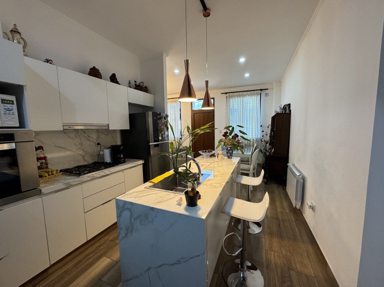 Casa apta credito de 3 dormitorios con terraza y quincho - Zona Plaza Saenz Peña en Parana