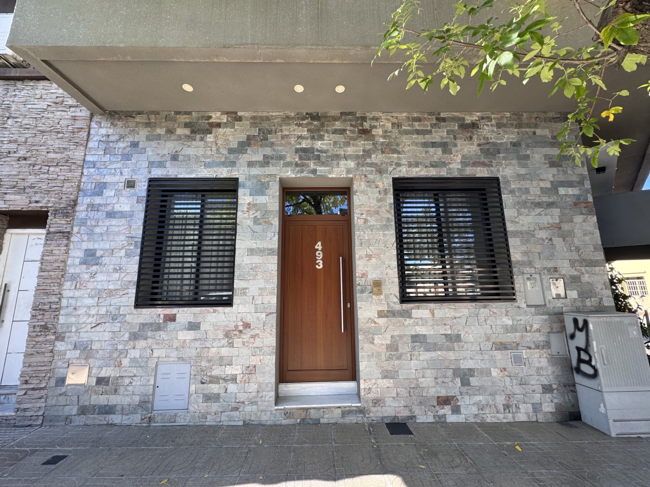 Casa apta credito de 3 dormitorios con terraza y quincho - Zona Plaza Saenz Peña en Parana