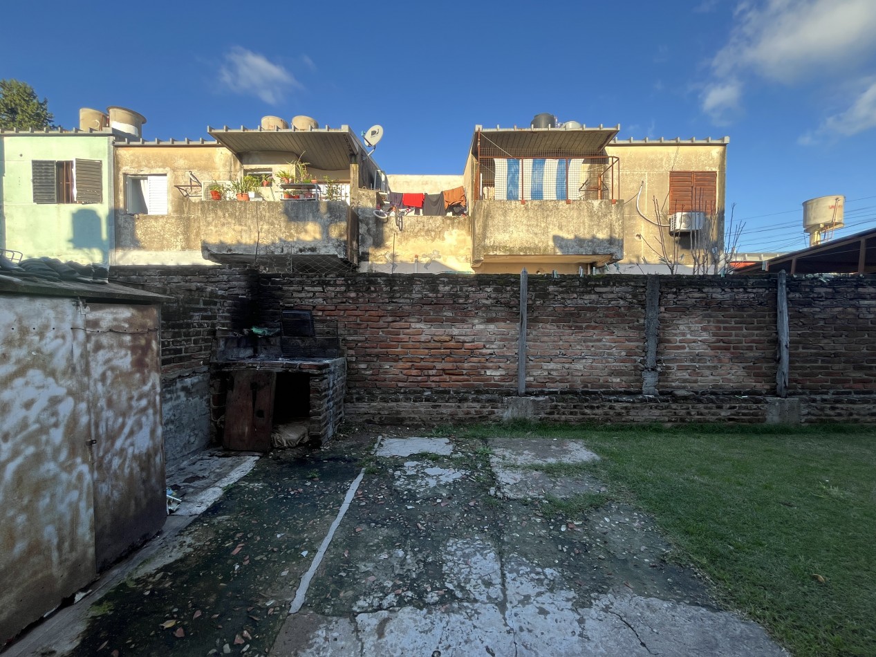 Departamento de 2 dormitorios en planta baja con patio 