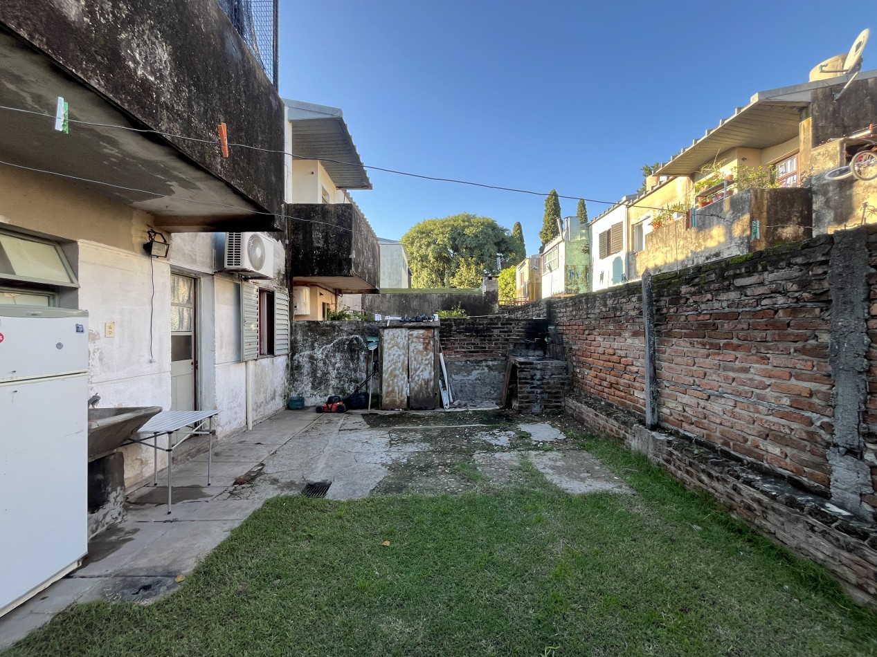 Departamento de 2 dormitorios en planta baja con patio 