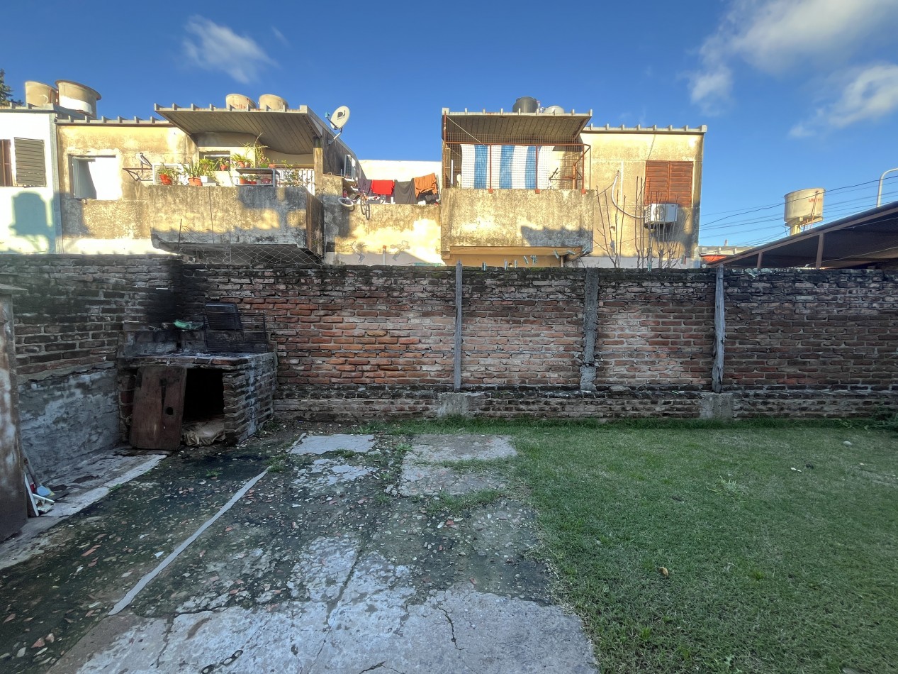 Departamento de 2 dormitorios en planta baja con patio 