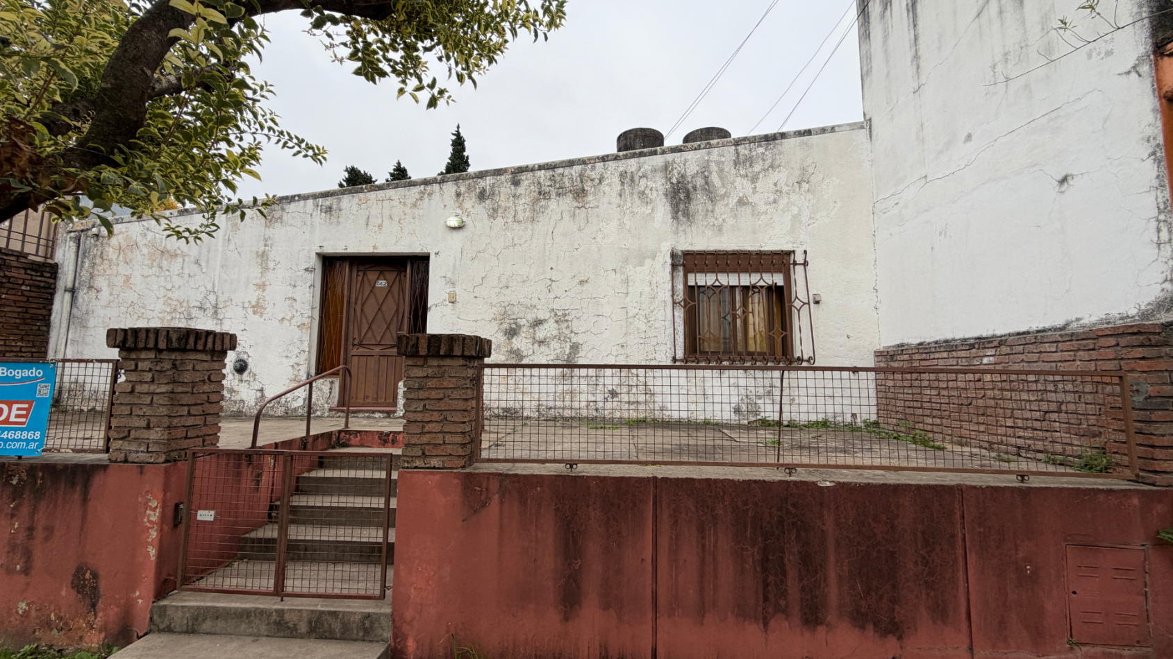 Casa de 3 dormitorios con patio y parrilla - Parana