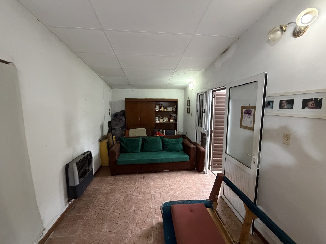 Casa de 3 dormitorios con patio y parrilla - Parana