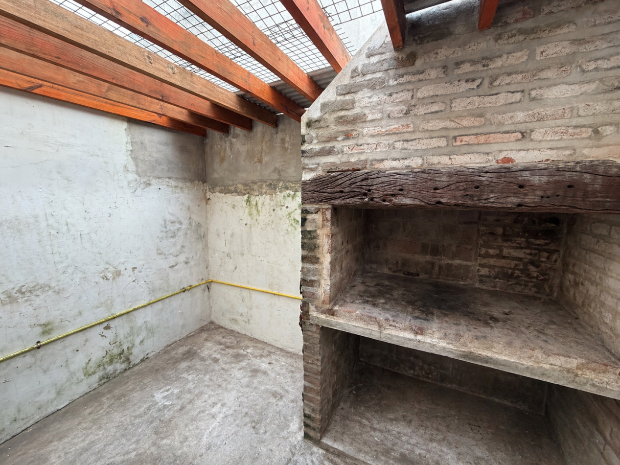 Duplex de 2 dormitorios apto credito hipotecario con patio y parrilla - Zona Enrique Mihura y Hernandarias en Parana