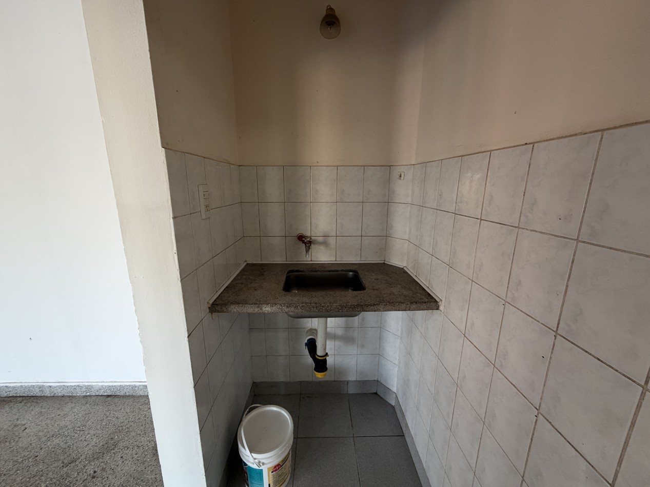 ALQUILER - Local Comercial en Brown y Diaz Velez - Parana