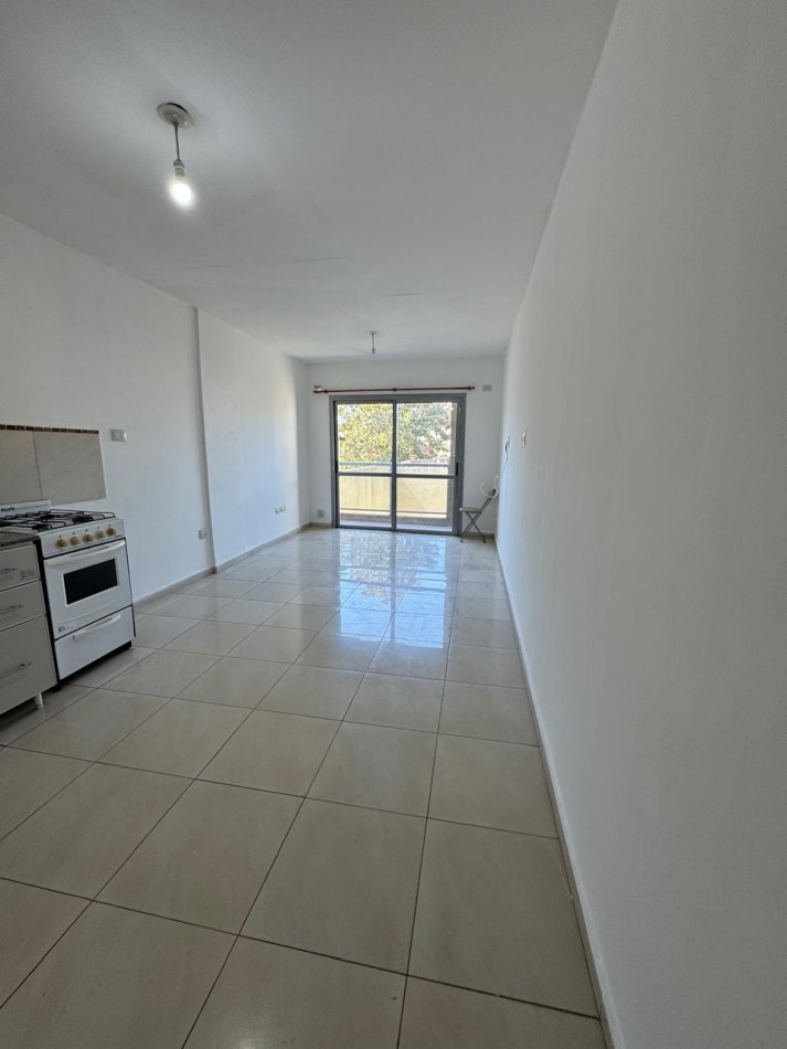 ALQUILER - Departamento de un ambiente con balcon | Zona facultades - Rosario del Tala y La Rioja