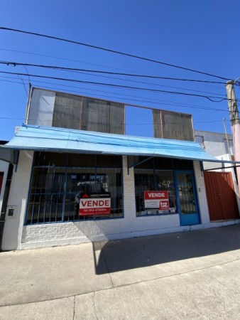 SE VENDE LOCAL COMERCIAL CON GALPON