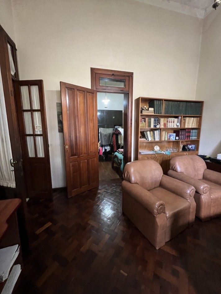 SE VENDE IMPORTANTE INMUEBLE EN ZONA CENTRICA 