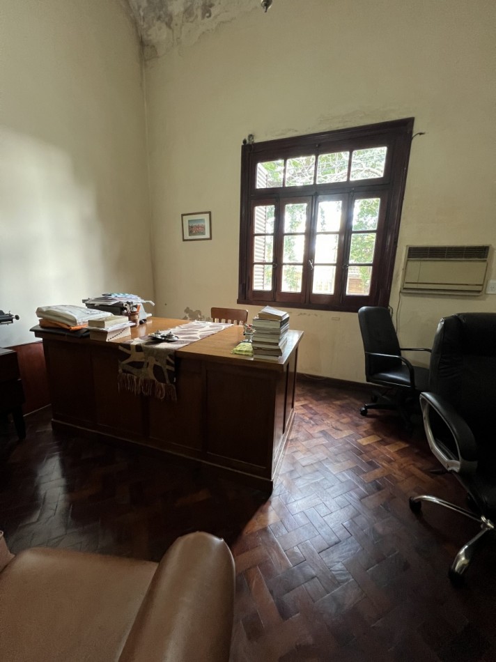 SE VENDE IMPORTANTE INMUEBLE EN ZONA CENTRICA 