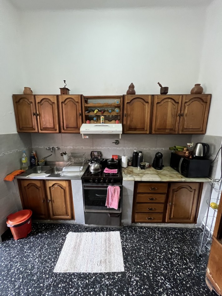 SE VENDE IMPORTANTE INMUEBLE EN ZONA CENTRICA 