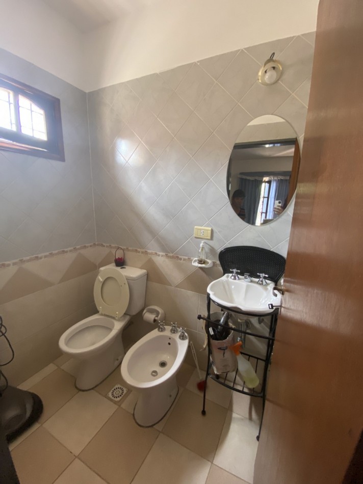 EN VENTA CASA CON AMPLIO PATIO ZONA HERNANDARIAS Y ZANNI