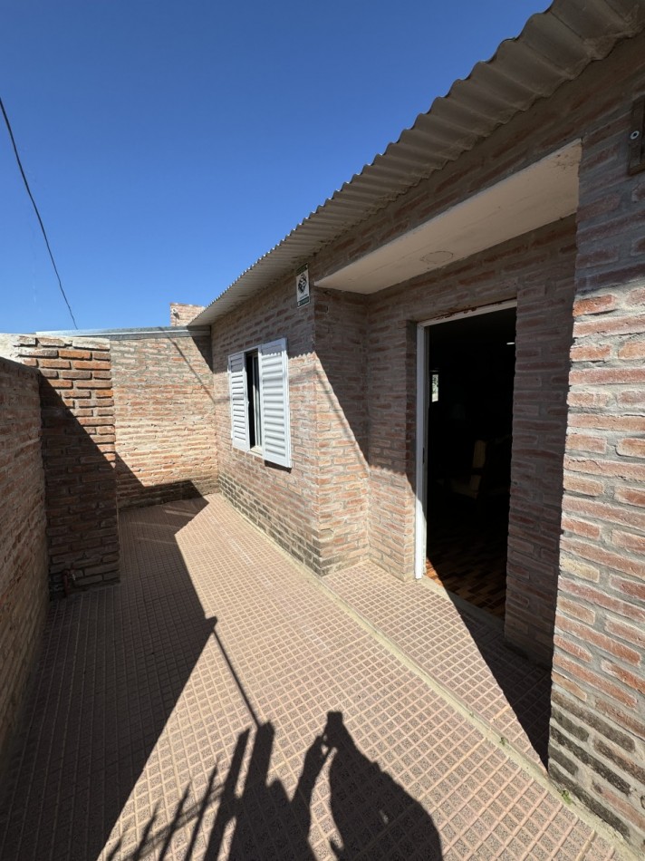 EN VENTA CASA EN ZONA ZANNI Y LARRALDE