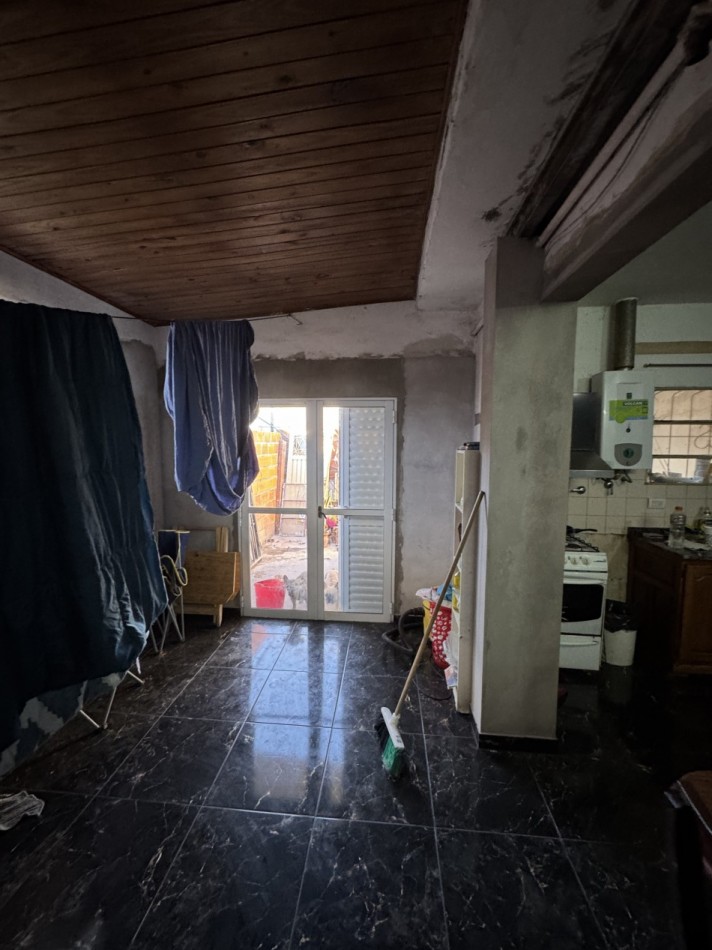 EN VENTA 2 CASA EN CALLE CERVANTES