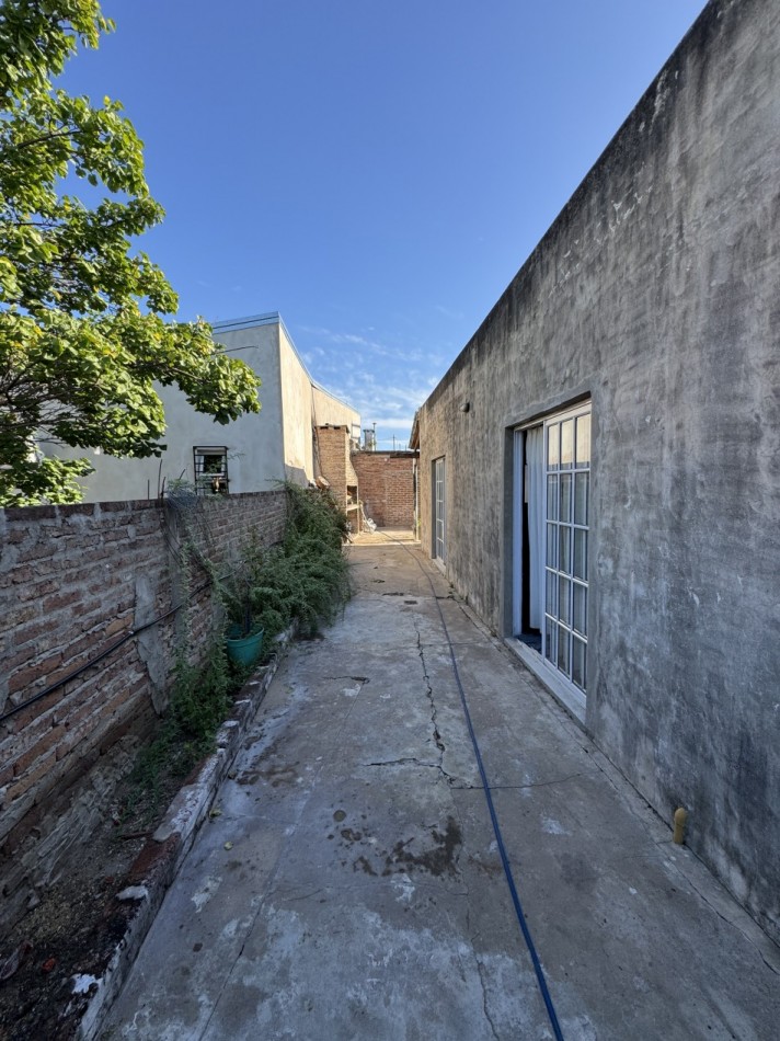 EN VENTA 2 CASA EN CALLE CERVANTES