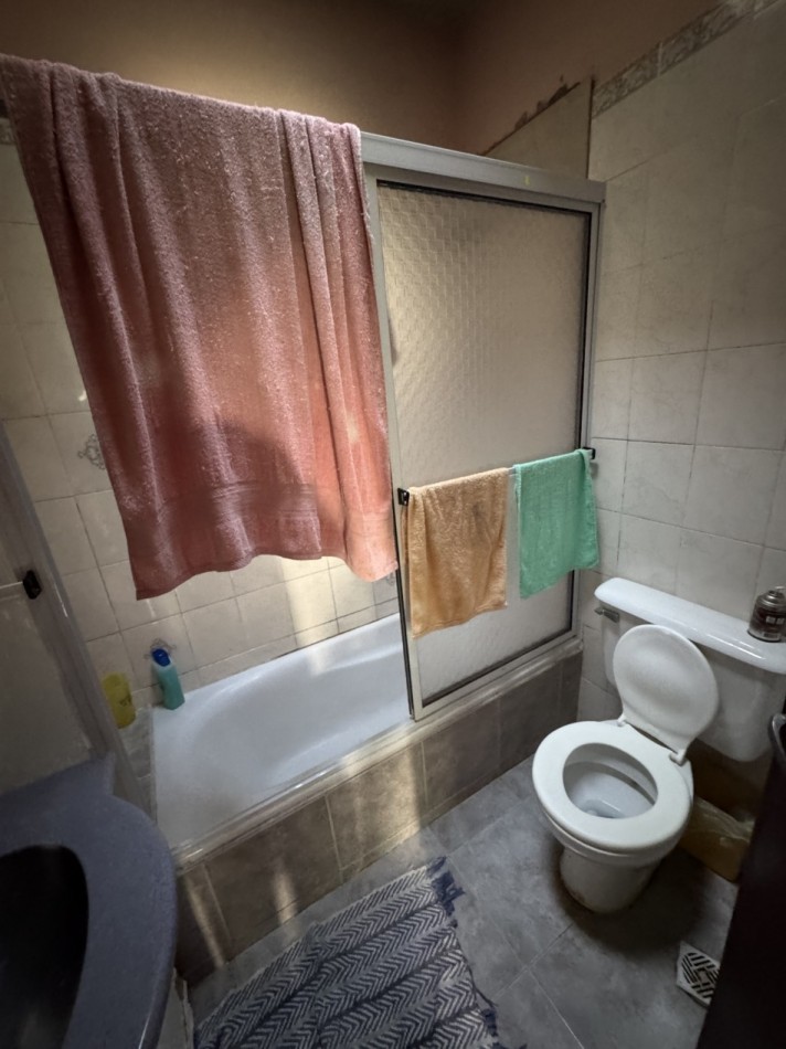 EN VENTA 2 CASA EN CALLE CERVANTES