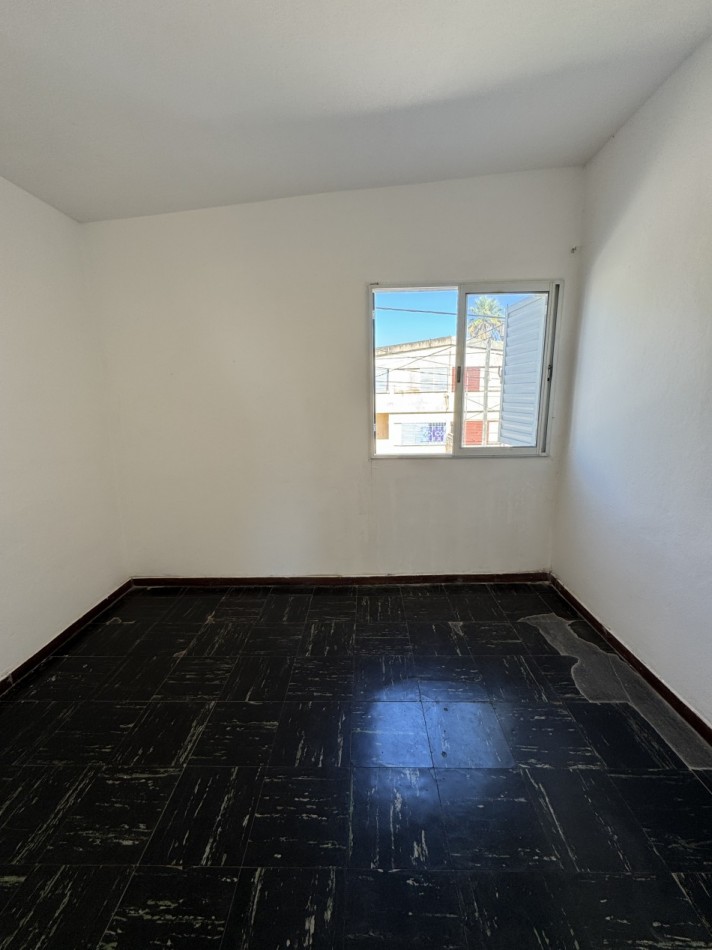 ¡SE VENDE CASA APTA CREDITO 4 DORMITORIOS !