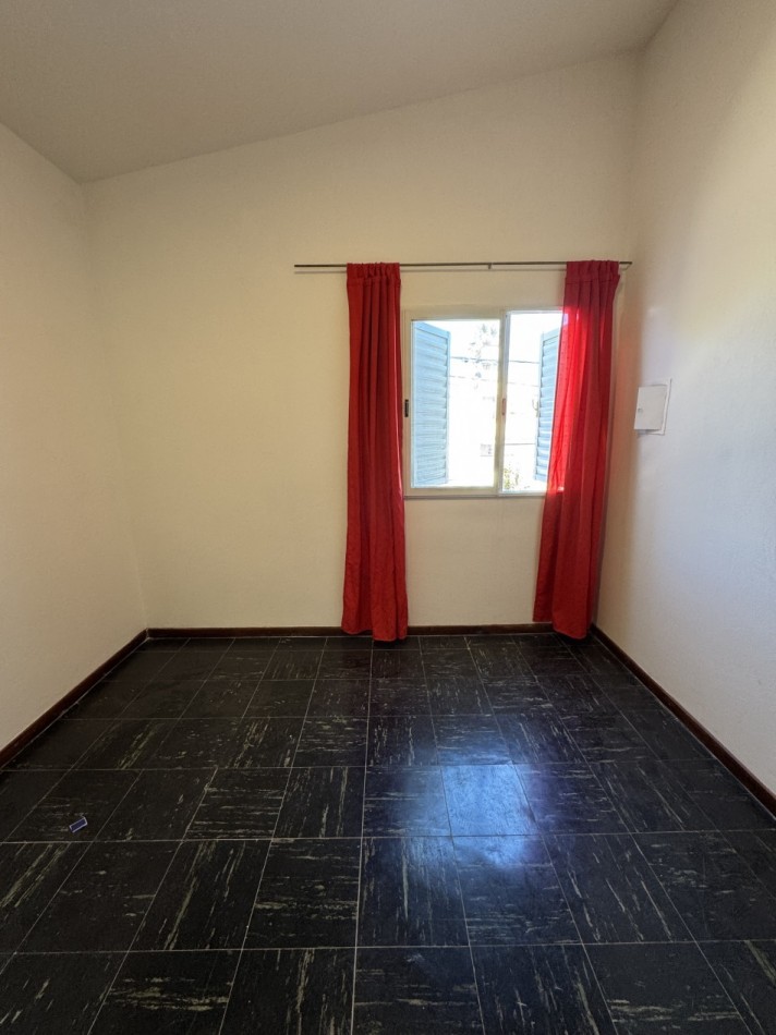 ¡SE VENDE CASA APTA CREDITO 4 DORMITORIOS !