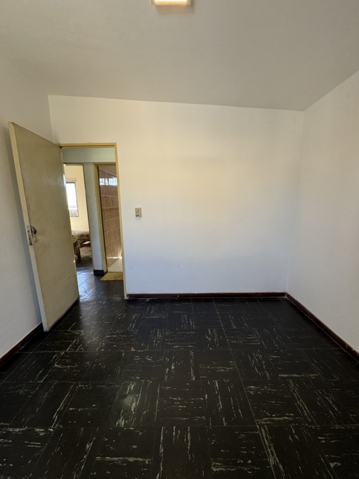 ¡SE VENDE CASA APTA CREDITO 4 DORMITORIOS !