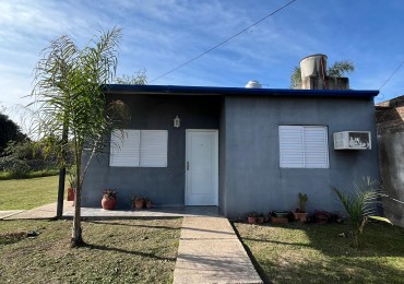 EN VENTA CASA CON AMPLIO PATIO VERDE EN COLONIA AVELLANEDA 