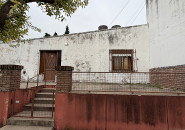 Casa de 3 dormitorios con patio y parrilla - Parana