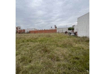 EN VENTA TERRENO EN LOTEO SOLVENCIA