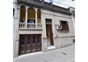 SE VENDE IMPORTANTE INMUEBLE EN ZONA CENTRICA 